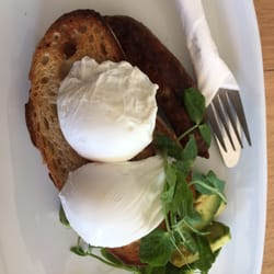 Madcowes Cafe & Foodstore - Poached eggs, avocado and brekkie sausage