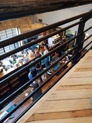 Lock 17 - Bartenders gettin' crunk - London, XGL