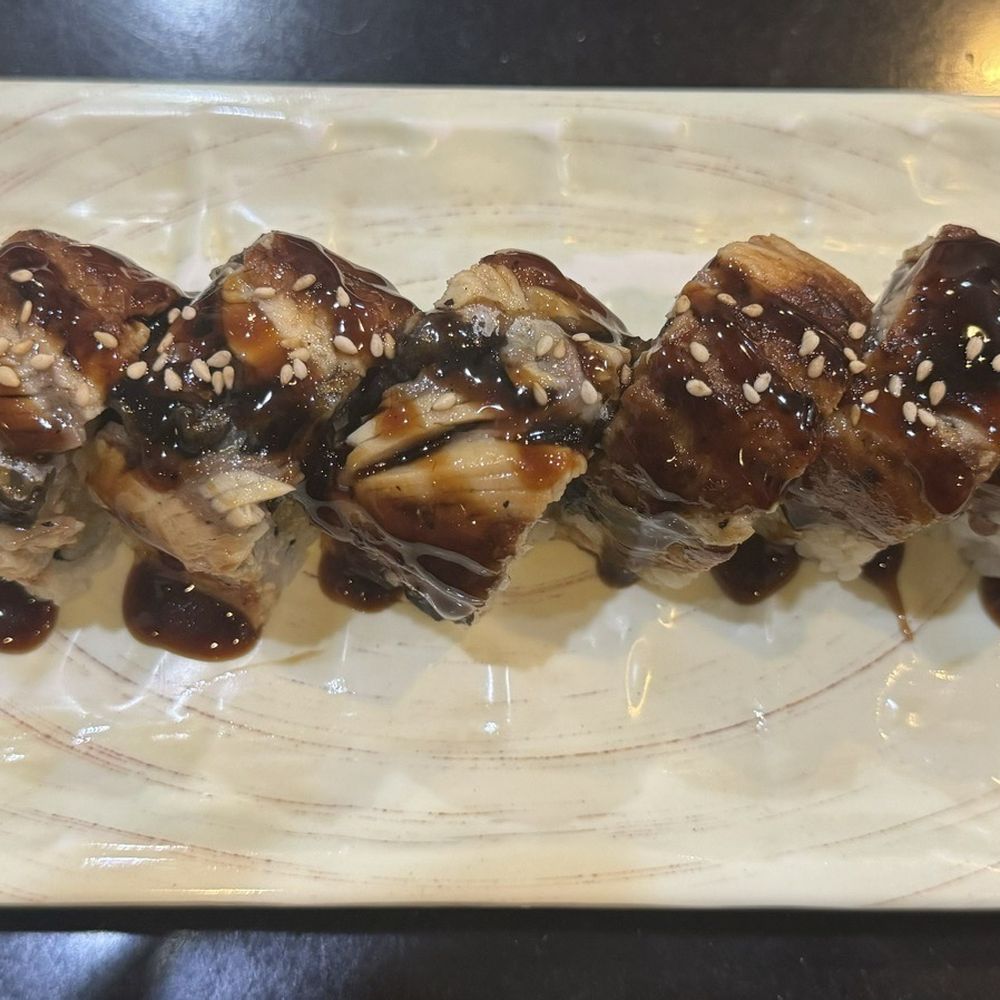 Kazoku Sushi - Dragon Roll - Sushi Bars Near Me - Kapolei, Hawaii Kazoku Sushi - Dragon Roll - Sushi Bars Near Me - Kapolei, Hawaii
