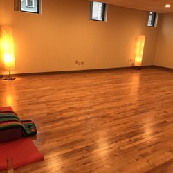 Harvard Street Intregrated Wellness - Open, airy,  tidy, beautiful wood floors & so serene.