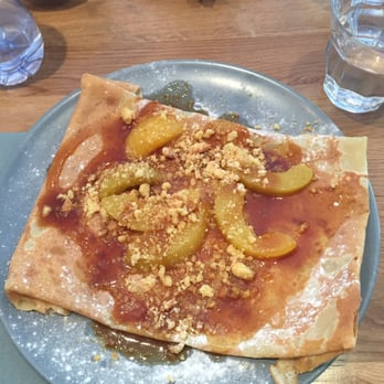 La Place - Peaches and carame - Creperies Near Me - Versailles, 78