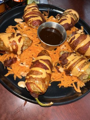 SUSHINOLA Sushi y Marisco estilo Sinaloa. by null