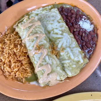 Cocina Madrigal - Chicken Enchiladas/Barbacoa - Tacos Near Me - Phoenix, Arizona Cocina Madrigal - Chicken Enchiladas/Barbacoa - Tacos Near Me - Phoenix, Arizona
