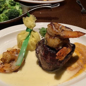 FishBones - Sushi Bars Near Me - Lake Mary, Florida