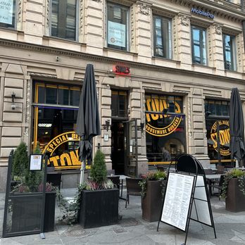 Stone's - Stones - Gastropubs Near Me - Helsinki, 18 Stone's - Stones - Gastropubs Near Me - Helsinki, 18