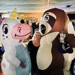 Felicia’s Northern Bar - Fun with random blow up mascots