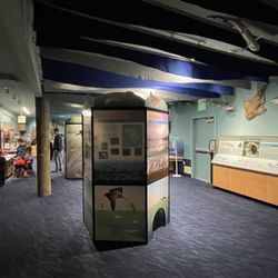 Doug Siden Visitor Center at Crab Cove and Aquarium