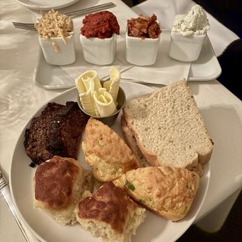 Spring House Restaurant, Kitchen & Bar - Bread Service - New American Near Me - Winston-Salem, North Carolina