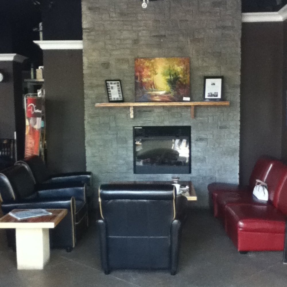 Caffé Divano - Comfortable seating for ur party. - Coffee & Tea Near Me - Port Moody, British Columbia