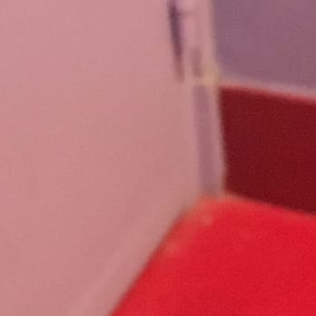 Hotel Josephine - Dirty floor in room. - Hotels Near Me - Paris, 75