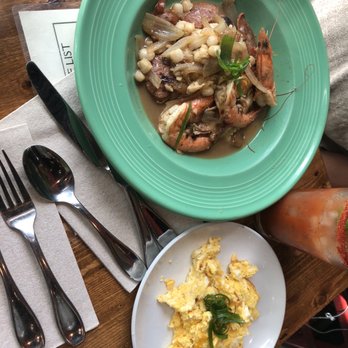 Scratch Kitchen - Creole Shrimp n' Sausage Grits - Breakfast & Brunch Near Me - Honolulu, Hawaii