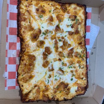The Pizzeria - Buffalo chicken Detroit style pizza! - Pizza Near Me - Islip, New York The Pizzeria - Buffalo chicken Detroit style pizza! - Pizza Near Me - Islip, New York