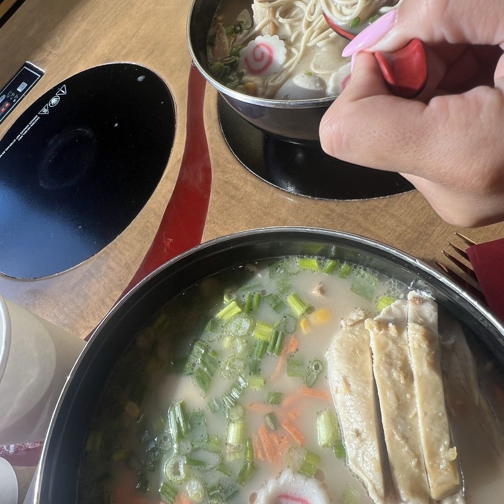 Dragon Tiger Noodle - TONKOTSU RAMEN SUMO PORK BELLY POACHED CHICKEN RAMEN EGG CORN CHICKEN - Japanese Near Me - Henderson, Nevada