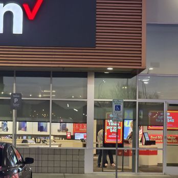 Verizon - This is the place where I felt offended - Mobile Phones Near Me - Las Vegas, Nevada