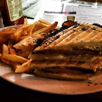 Adventures Pub & Spirits - Pubs Near Me - Biloxi, Mississippi