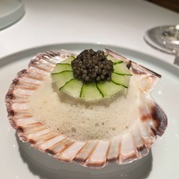 Scallops, caviar, cucumber, coconut espuma (@davideatsdc)