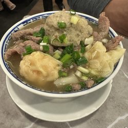沾仔記 - 3 topping wonton soup