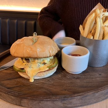 Ghostwriter Public House - Smash burger with fries - New American Near Me - Johnstown, Ohio Ghostwriter Public House - Smash burger with fries - New American Near Me - Johnstown, Ohio