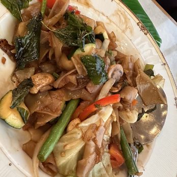 Peinto Thai Kitchen - Drunken Noodle - Thai Near Me - Las Vegas, Nevada Peinto Thai Kitchen - Drunken Noodle - Thai Near Me - Las Vegas, Nevada