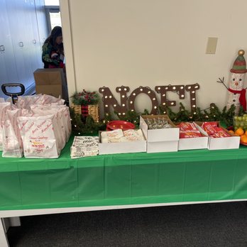 In-N-Out Burger - In & Out Burger Buffet for 6th grade Holy Spirit Christmas Party. - Burgers Near Me - Fairfield, California
