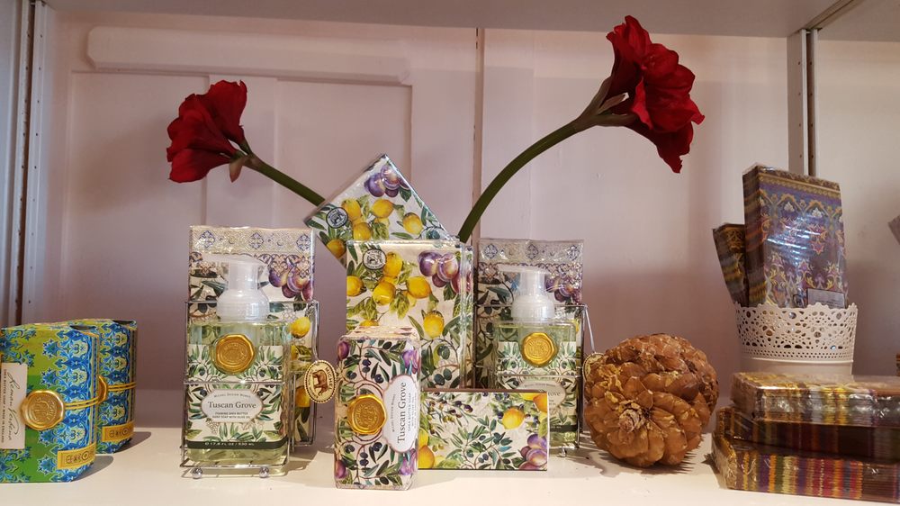 BOUQUET DE KNOWLTON Updated August 2024 3 Chemin du MontÉcho