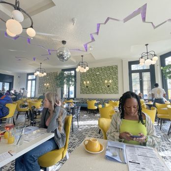 Crack'D Brunch - Design Concept - Breakfast & Brunch Near Me - New Orleans, Louisiana