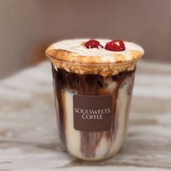 Raspberry latte