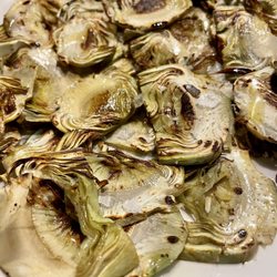 Casa Montaña - Artichokes grilled.