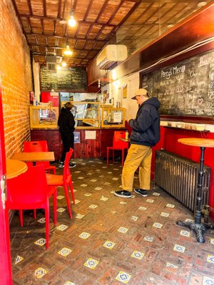 Percy's Pizza by null