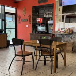 Ludi's Pacific Barbecue