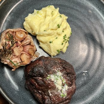 Felina Steak - 10oz filet mignon - Italian Near Me - Jersey City, New Jersey Felina Steak - 10oz filet mignon - Italian Near Me - Jersey City, New Jersey