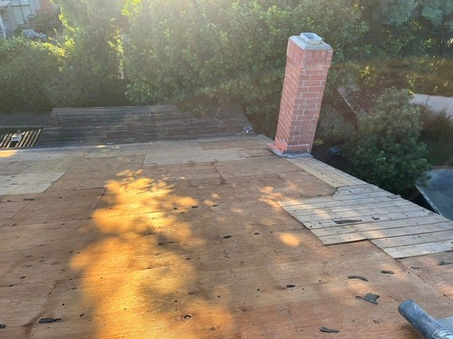 Slide of R & J Roofing