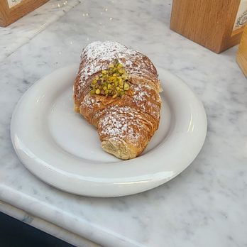 Don Nino - Cwossanttt - Gelato Near Me - Rome, RM Don Nino - Cwossanttt - Gelato Near Me - Rome, RM