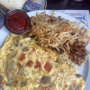 Paul's Family Diner - Italiano Sausage Omelet - American Near Me - Mountain Lakes, New Jersey Paul's Family Diner - Italiano Sausage Omelet - American Near Me - Mountain Lakes, New Jersey