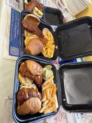 Dave's Hot Chicken by null