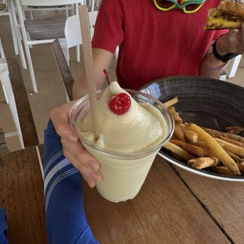 SandBar - Piña Colada - Sports Bars Near Me - Kissimmee, Florida