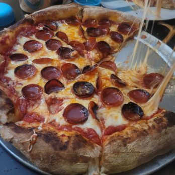 Thunderbolt Pizza - Pizza Near Me - Long Beach, California