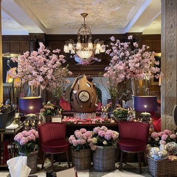 Wohnhalle - Osterdekoration und der Wohnhalle Hotel Vierjahreszeiten / Easter decoration - Cafes Near Me - Hamburg, HH Wohnhalle - Osterdekoration und der Wohnhalle Hotel Vierjahreszeiten / Easter decoration - Cafes Near Me - Hamburg, HH