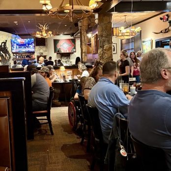 LongHorn Steakhouse - Inside the dining room - Steakhouses Near Me - Covington, Georgia LongHorn Steakhouse - Inside the dining room - Steakhouses Near Me - Covington, Georgia