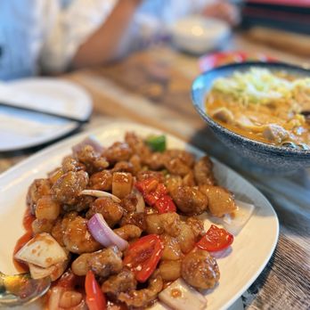 Ji Bei Chuan - sweet sour pork - Noodles Near Me - Sacramento, California Ji Bei Chuan - sweet sour pork - Noodles Near Me - Sacramento, California