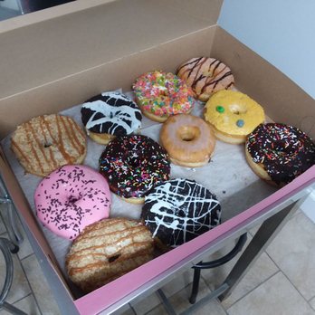 Grounds Donut House - Donuts Near Me - Danbury, Connecticut Grounds Donut House - Donuts Near Me - Danbury, Connecticut