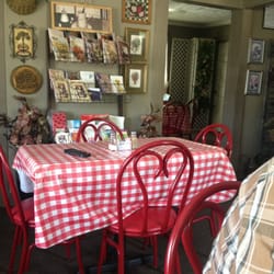 Alice's Cafe - Inside