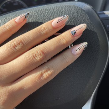 Foothill Nail Salon - Nail Salons Near Me - La Crescenta, California