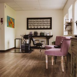 Turning Heads Hair Salon - Turning Heads Hair Salon