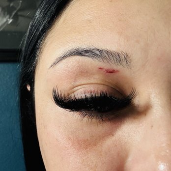 Sumi Lash - Fullerton - Eyebrow burn - Eyelash Service Near Me - Fullerton, California