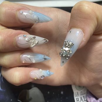 THT Nail Salon - It's amazing, this is the best nail salon I've ever been to. Jimmy is my best technician from now on. Very carefully and conscientiously - Nail Salons Near Me - La Habra, California