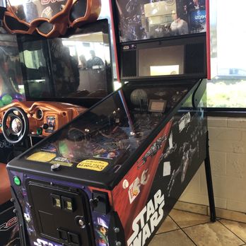 Lamppost Pizza- Torrance - Games - Pizza Near Me - Torrance, California Lamppost Pizza- Torrance - Games - Pizza Near Me - Torrance, California