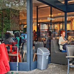 Junge Die Bäckerei - Windgeschützte Ecke (08/2020)