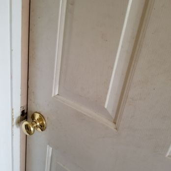 S&G Cleaning Services - ANOTHER filthy door! - Home Cleaning Near Me - Somerville, New Jersey S&G Cleaning Services - ANOTHER filthy door! - Home Cleaning Near Me - Somerville, New Jersey