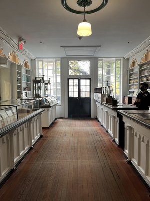 Stabler-Leadbeater Apothecary Museum by null